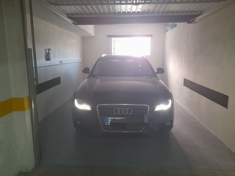 Alugo ótima Garagem Cacém Agualva