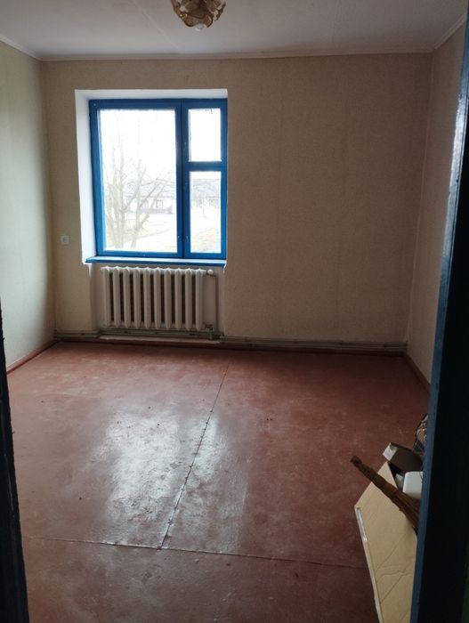 Продам 2 кім. Квартиру в цегляному будинку