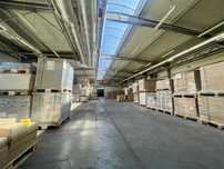 Hala magazynowa 1395 m2 - 4 wjazdy, rampa