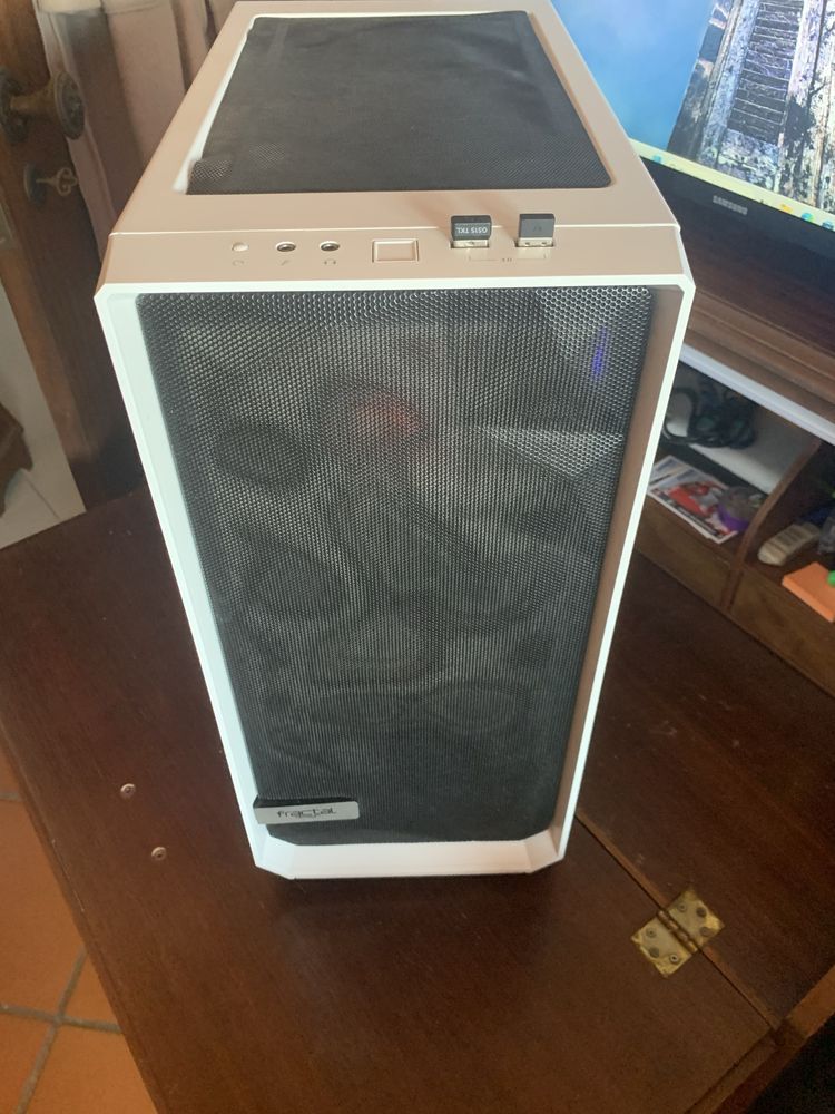 Computador Gaming Branco RGB - Ryzen 5 5600 / RTX 4060