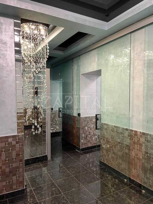 Продаж офісного приміщення, 90 м², вул. Івана Мазепи, 3