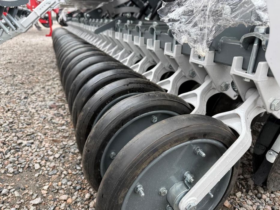 Зернова сівалка BARLAS дводискова ТУРЕЧЧИНА  4-х метрова