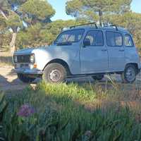 Clássico Renault 4L em perfeitas condições