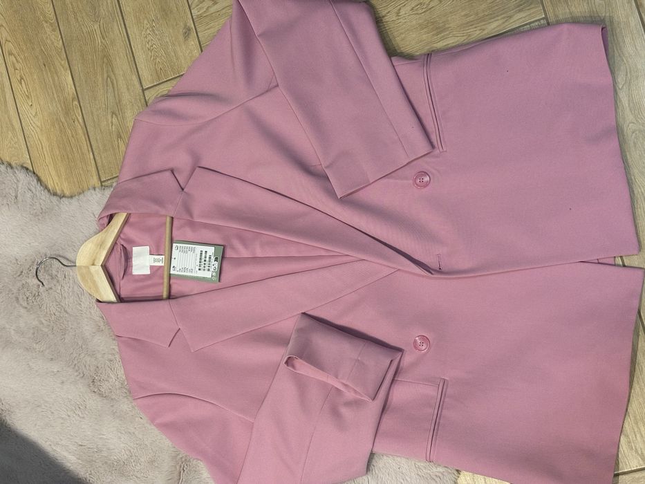 Różowa marynarka