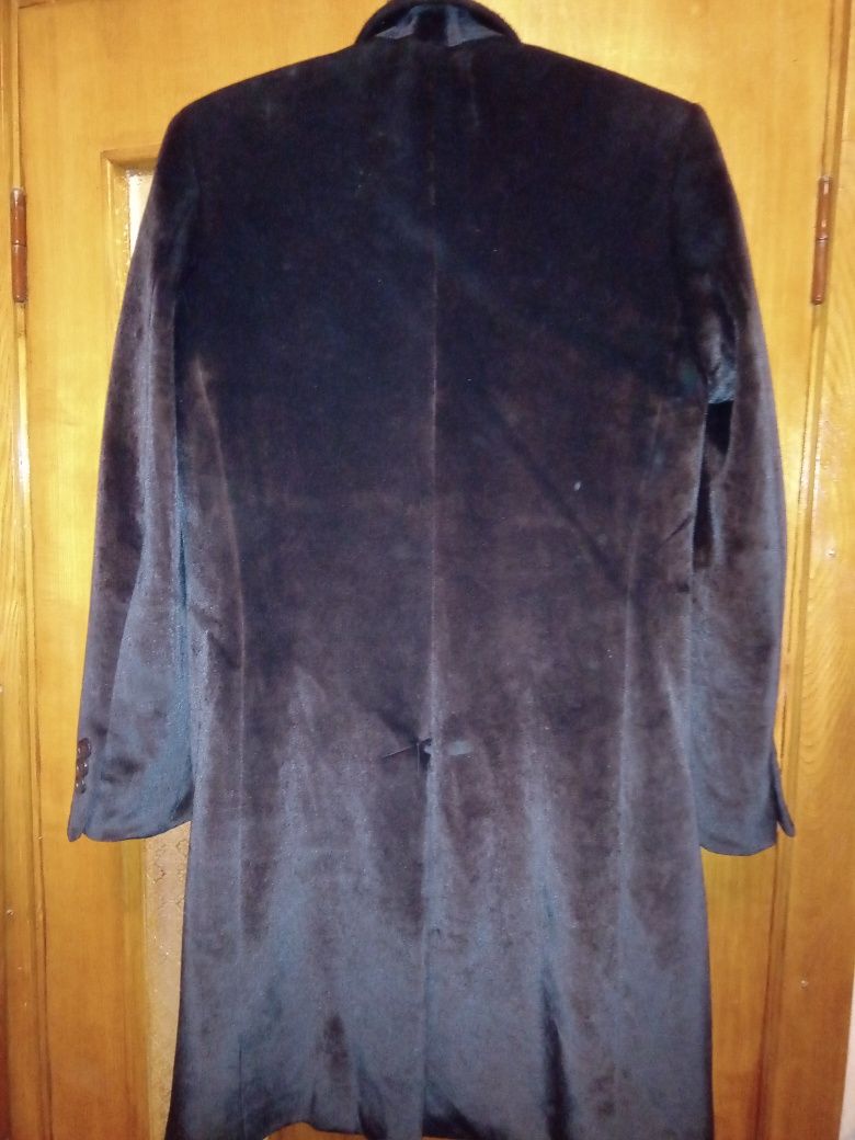 Мужское чёрное пальто меховой ворот Gianpaolo Berberi Италия, р-р 48