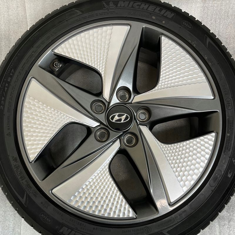 Felgi aluminiowe 17 Hyundai Ioniq Kona i30 iX20 i40 5x114,3 Oryginalne