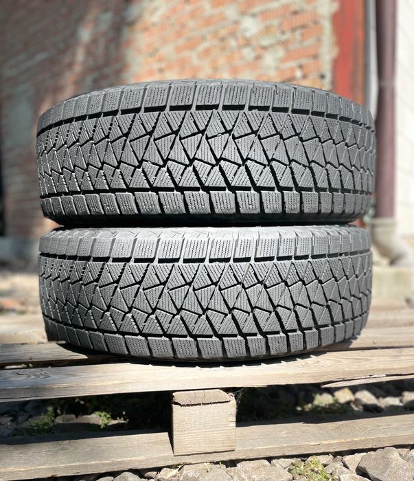 225/65 R17 BRIDGESTONE BLIZZAK DM-V2(8-9мм 95%)  205 205 235 45 50 60