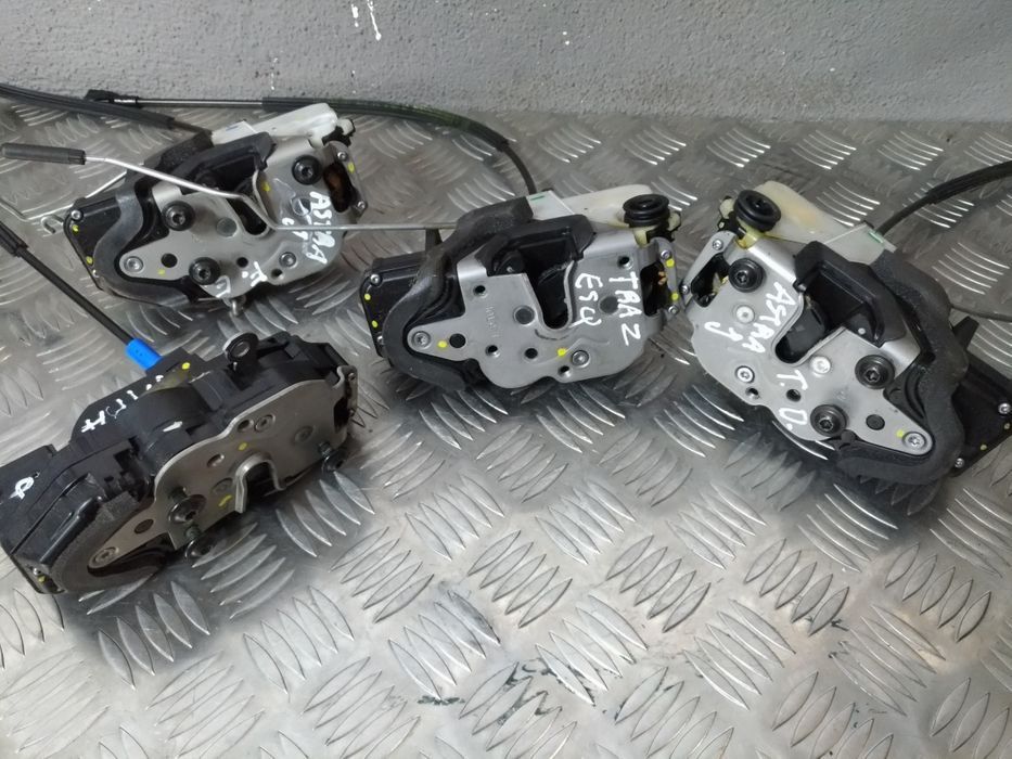 Fechadura Porta Opel Astra J P10 2009 a 2015