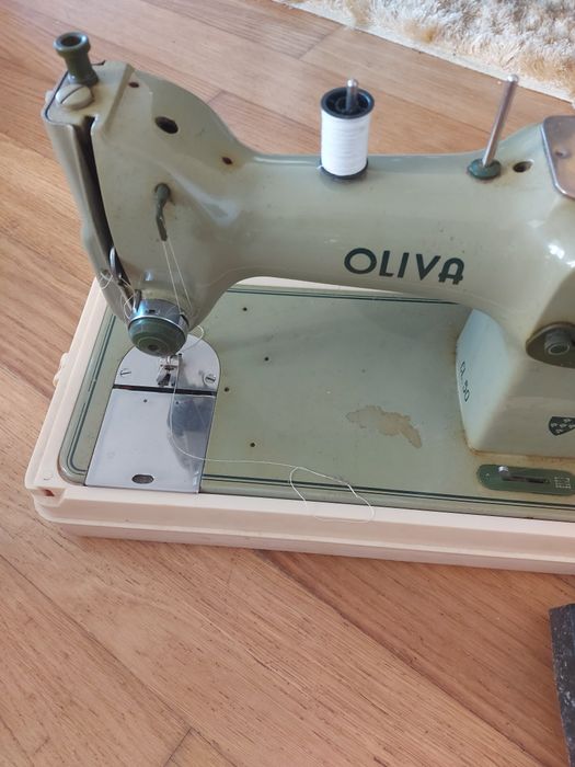 Maquina de Costura Eléctrica Portátil