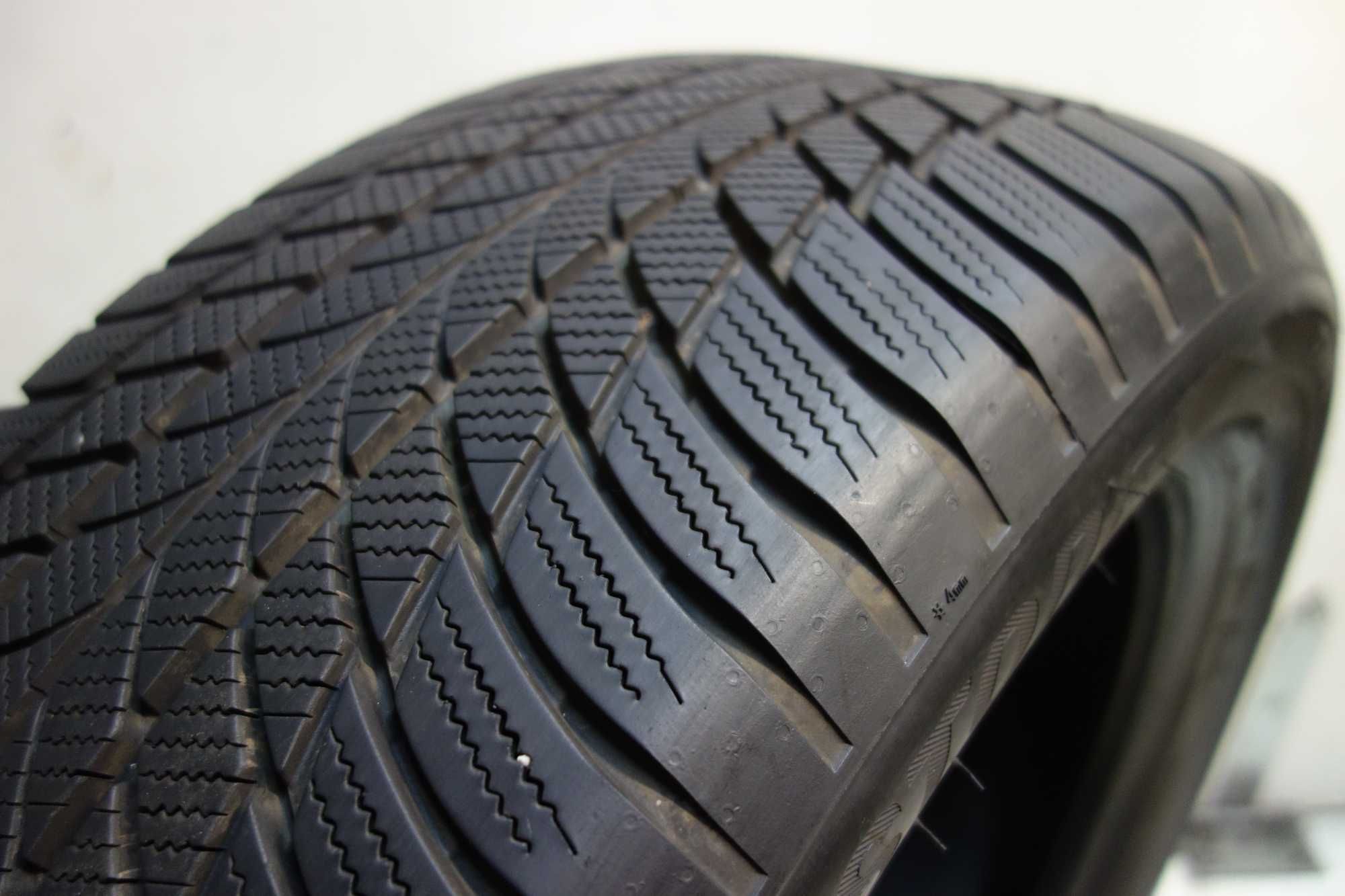 Opony 245/50/19 BRIDGESTONE Blizzak LM001 XL RSC Zima