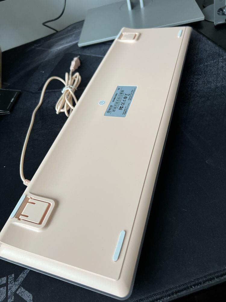 Nowa klawiatura Eweadn V3 - LED, cicha praca (silent touch), różowa