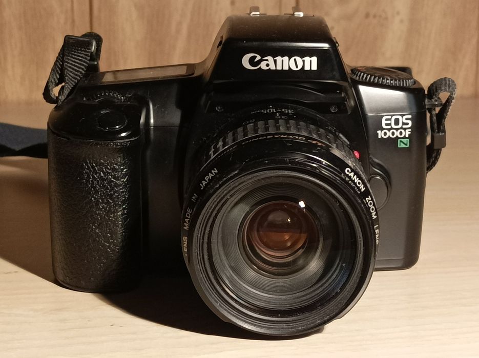 Aparat analogowy Canon EOS 1000F/N. Tanio!
