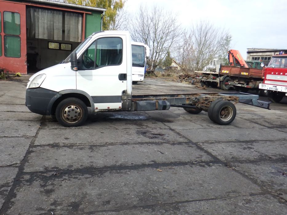 Iveco Daily 40C15  Iveco Daily 40C15 rama do zabudowy na kat. B