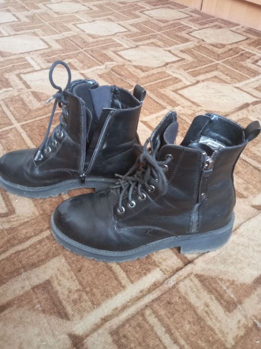 Черевики жіночі 38