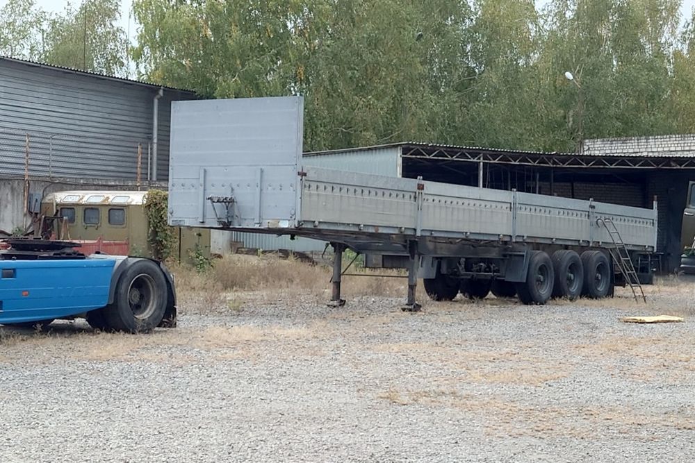 Напівпричеп liaz