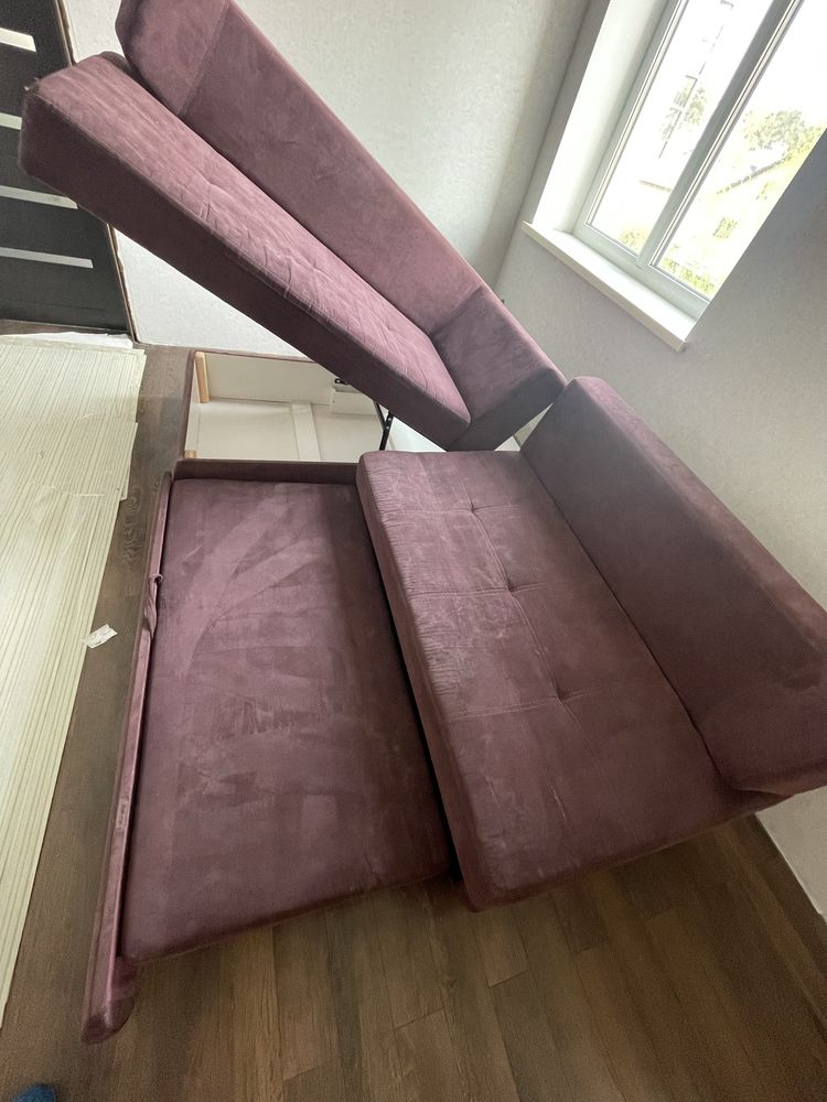 Кутовий диван для вітальні кухні «Константа»