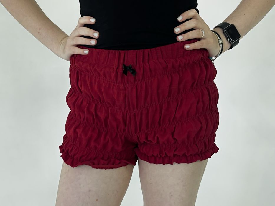 Шорти червоні жіночі