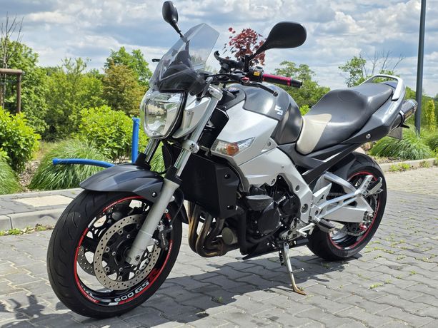 Suzuki GSR 600. 2006r.