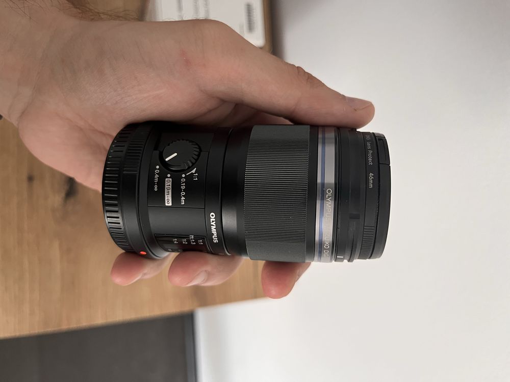 Olympus M. Zuiko 60mm f2.8 macro