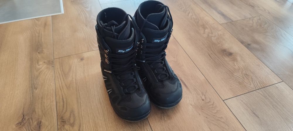 Buty snowboardowe roz. 41