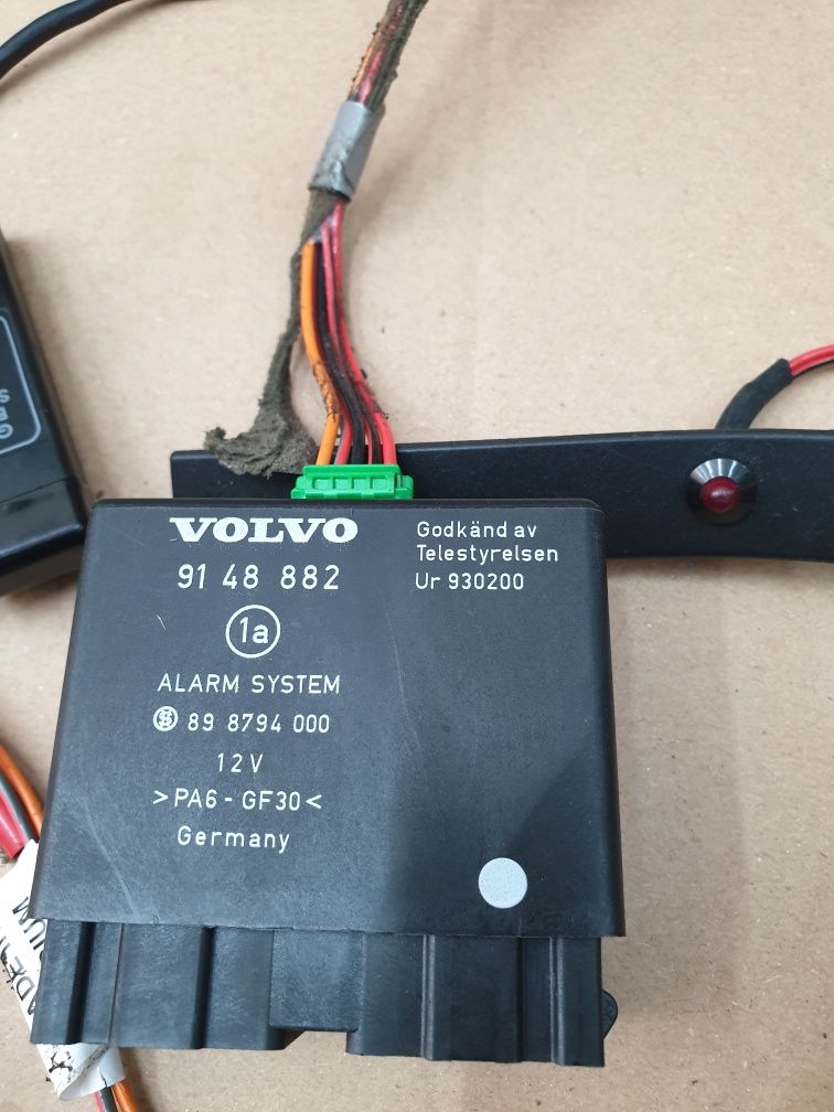 czujnik zbicia szyby + przekaźnik alarmu volvo 960
