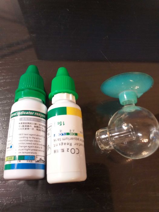 Monitor dwutlenku węgla CO2 - używany + nowa pełna butelka płynu.