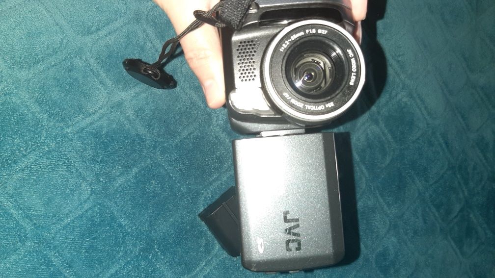 Відеокамера jvc gz-mg30u