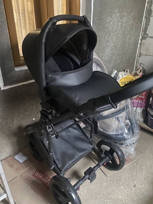 Коляска (3 в 1) колиска, прогулянковий блок і автокрісло