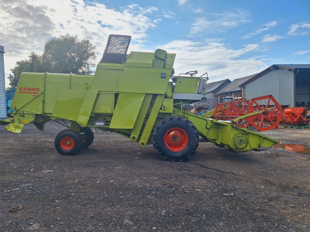 Kombajn zbożowy Claas Mercator 60 class nie john deere