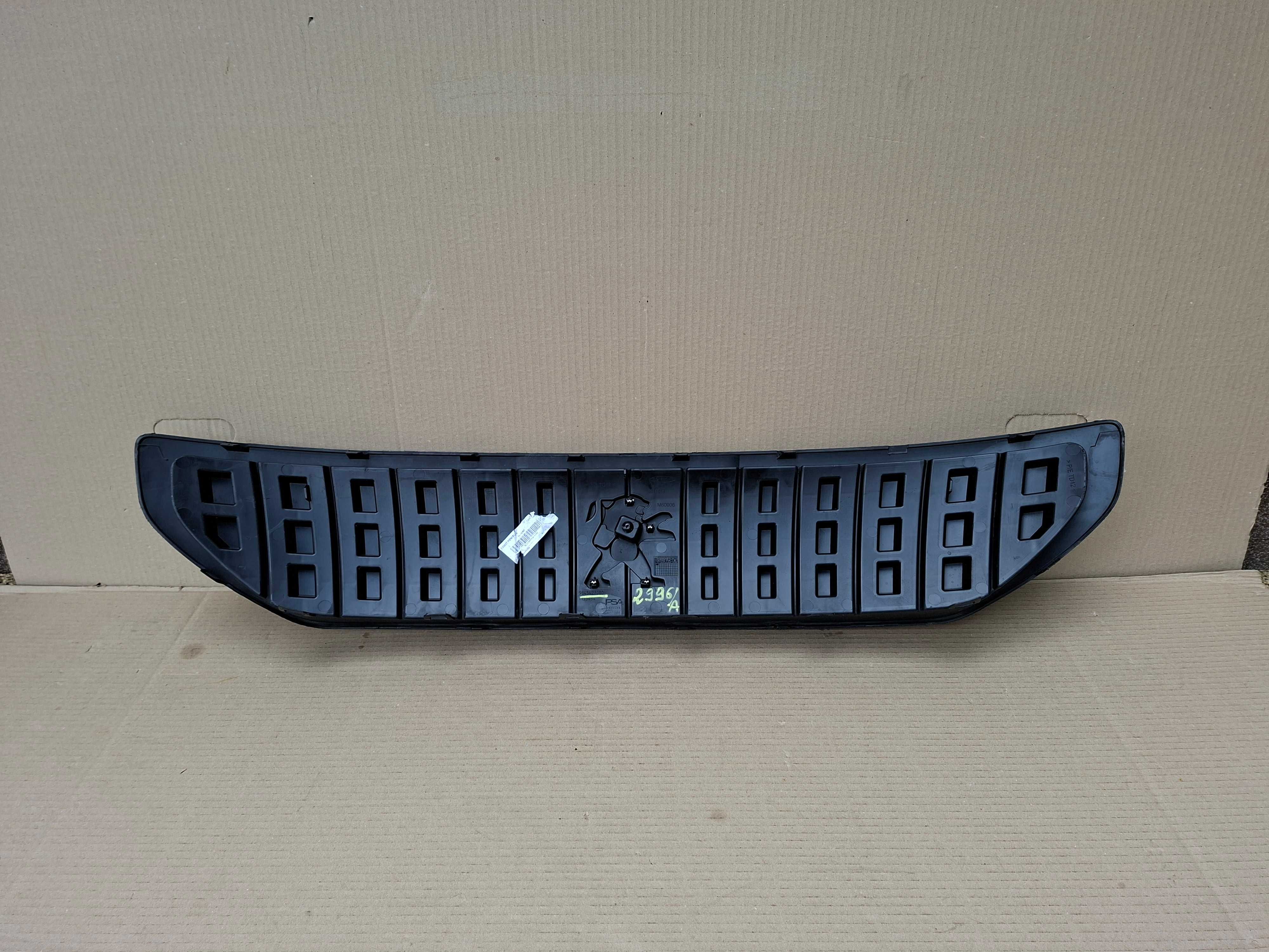 peugeot expert III grill atrapa