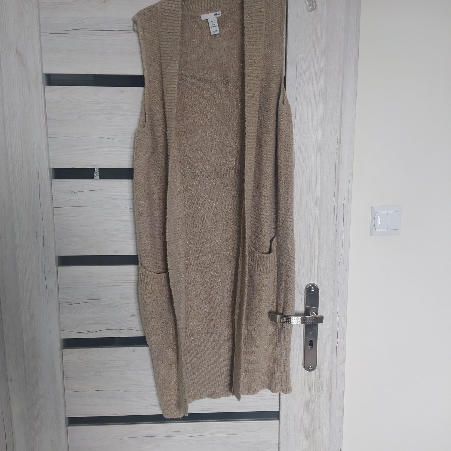 Sweterkowa kamizelka beż, jak nowa, h&m./25zł