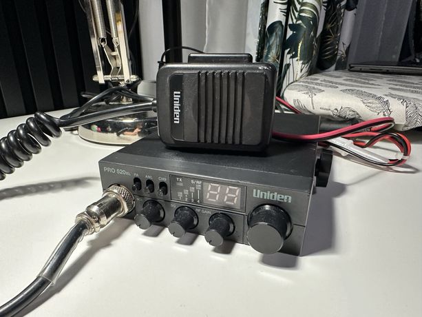 CB radio Uniden PRO 520XL + antena President