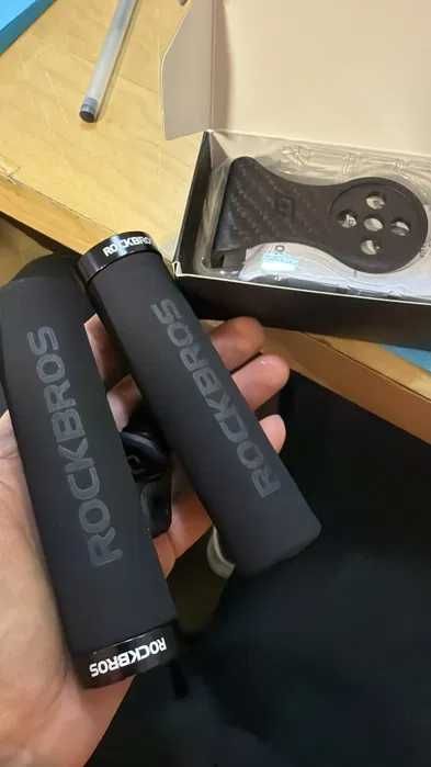 Фирменнын грипсы, ручки для велосипеда с пены