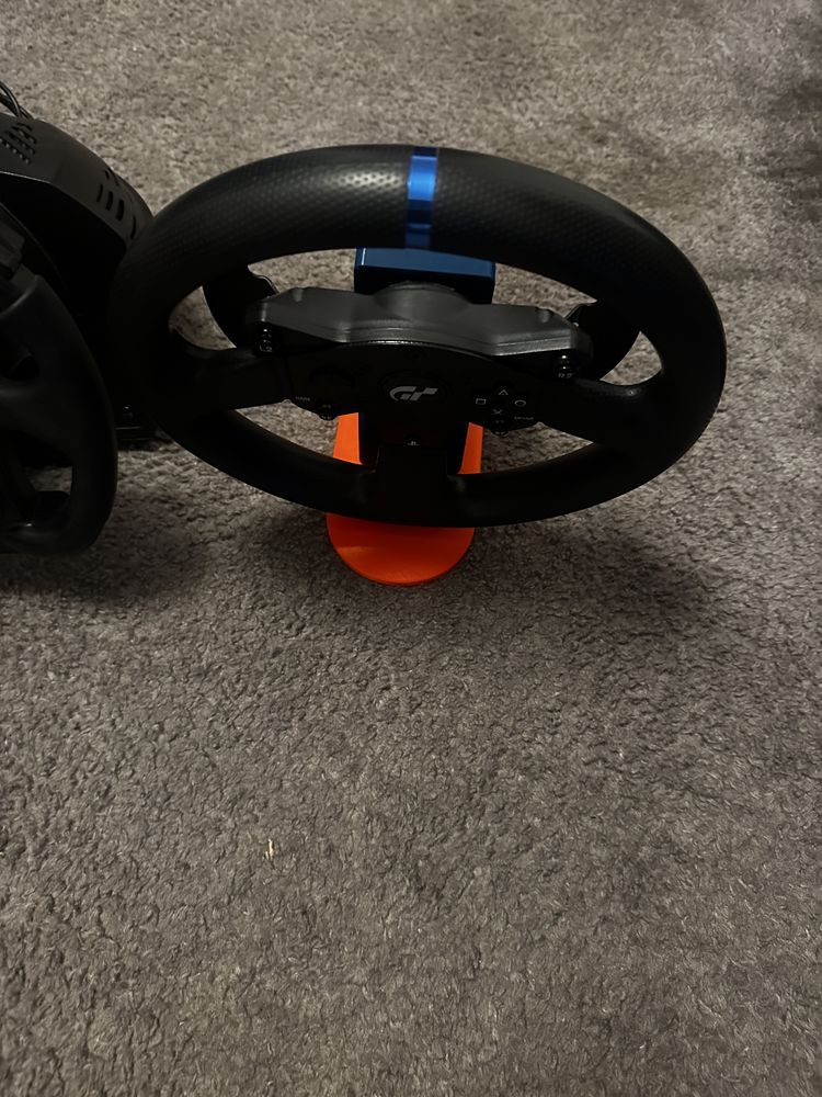 Thrustmaster T300RS GT + obrecz f1 Thrustmaste + stojak na obrecz