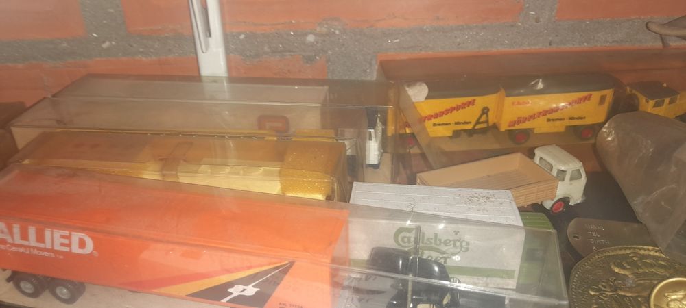 Camiões escala HO Viking