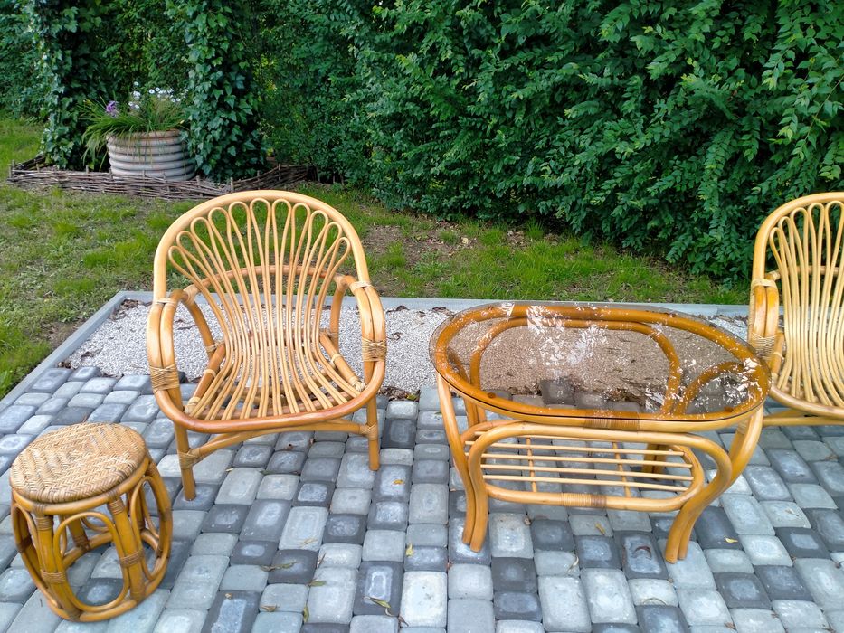 Komplet mebli rattanowych.