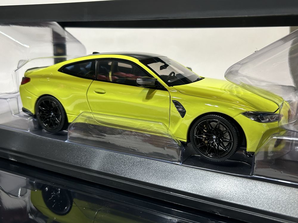 BMW M4 G82 Minichamps 1/18