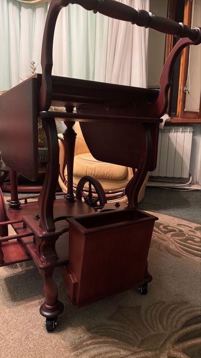 Фуршетний стіл ,стіл розкладний ,журнальний стіл з дерева