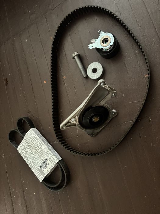 Комплект ГРМ Меган 1.5 (636-мотор)