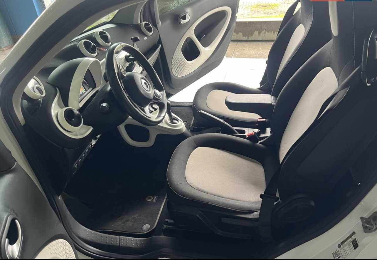 Продам Smart Forfour