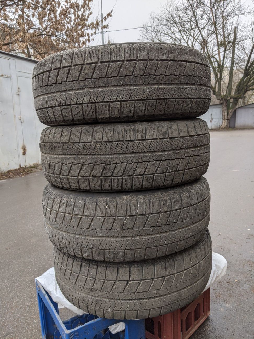 Продам шины Bridgestone