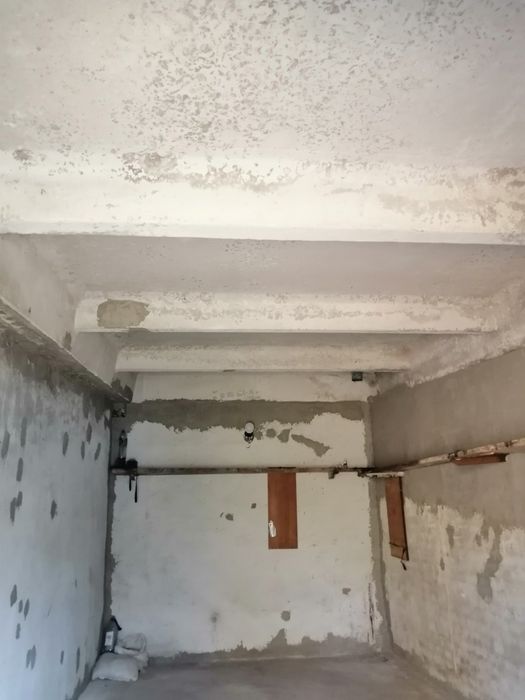 Продам гараж в кооперативе Север ! Остановка  Электромонтаж!