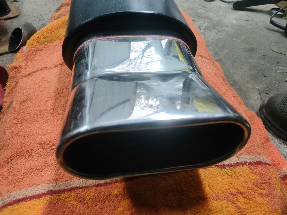 Tłumik końcowy sportowy basowy