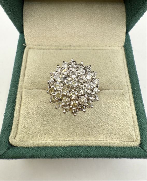 Złoty pierścionek z diamentami 2,00ct