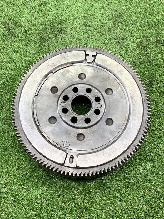 Двохмасовий маховик BMW E39 M57 Код:058