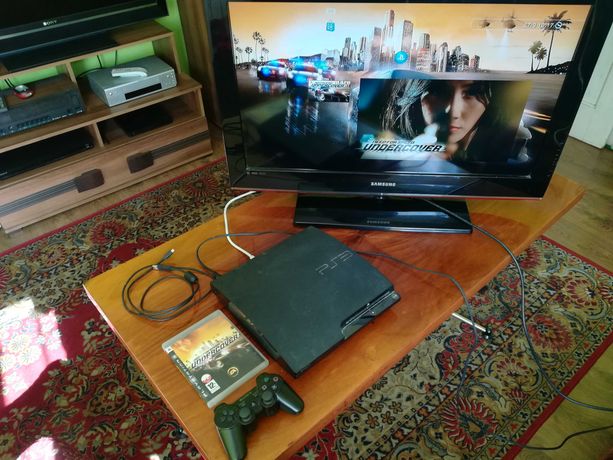 Zestaw konsola Sony PlayStation 3 PS3 z telewizorem i grą Black Friday