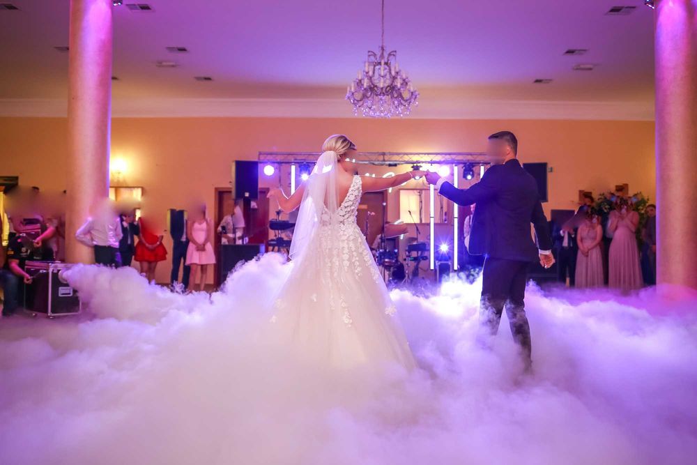 Piękna suknia ślubna o pięknym odcieniu różu rozmiar S/M