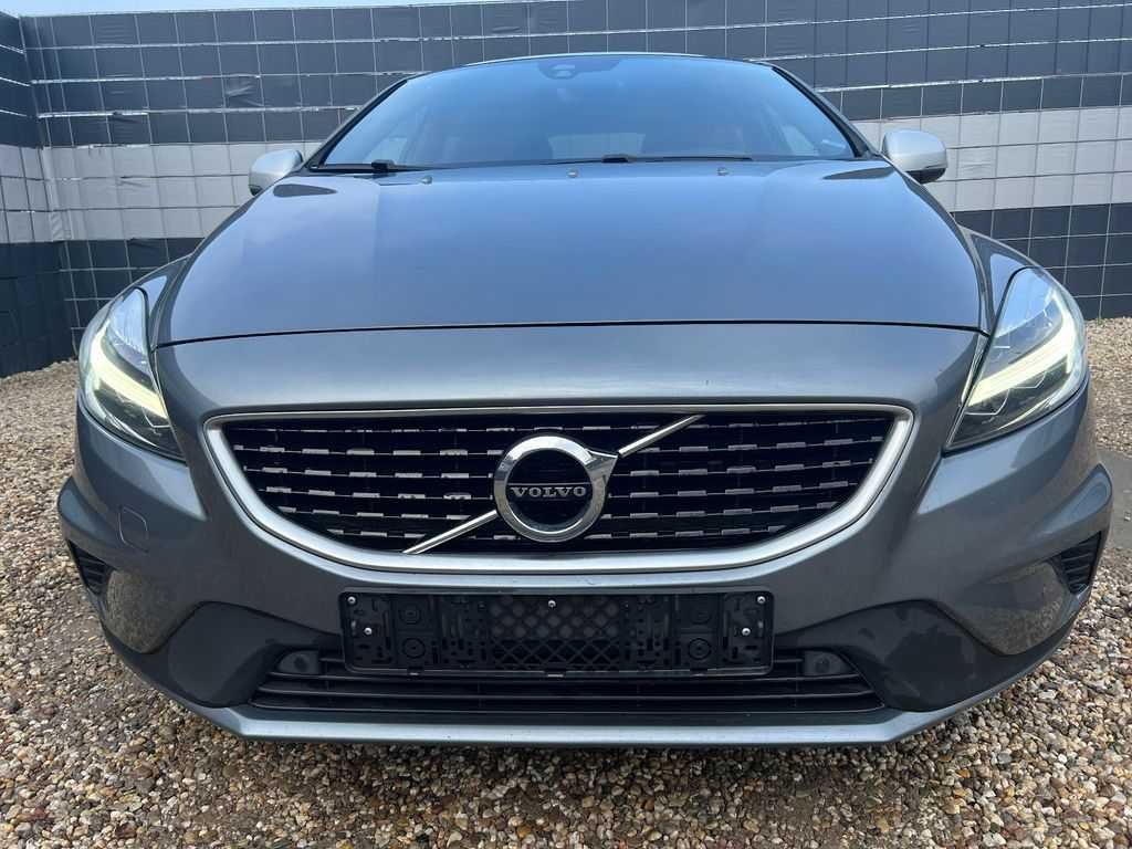 Бампер передній Volvo V40 запчастини, разборка Вольво В40