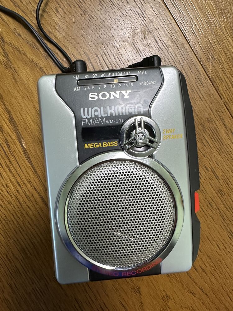 Диктофон та програвач SONY Walkman WM-SR1