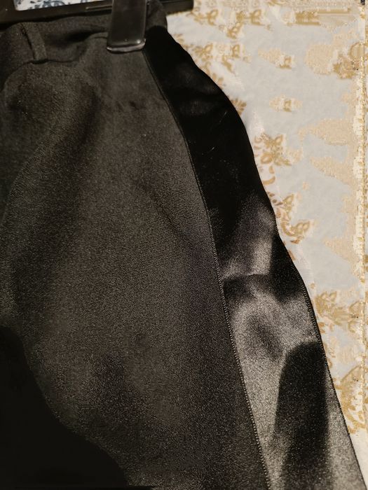 Calças pretas M com faixa cetim festa